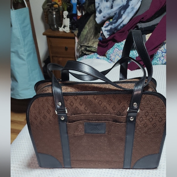 JOY MANGANO EUC WEEKENDER OVERNIGHT BAG - Picture 1 of 5